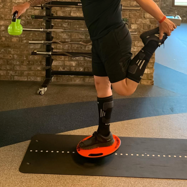 SteadyStep Balance Board™ – Train Your Balance, Gently.